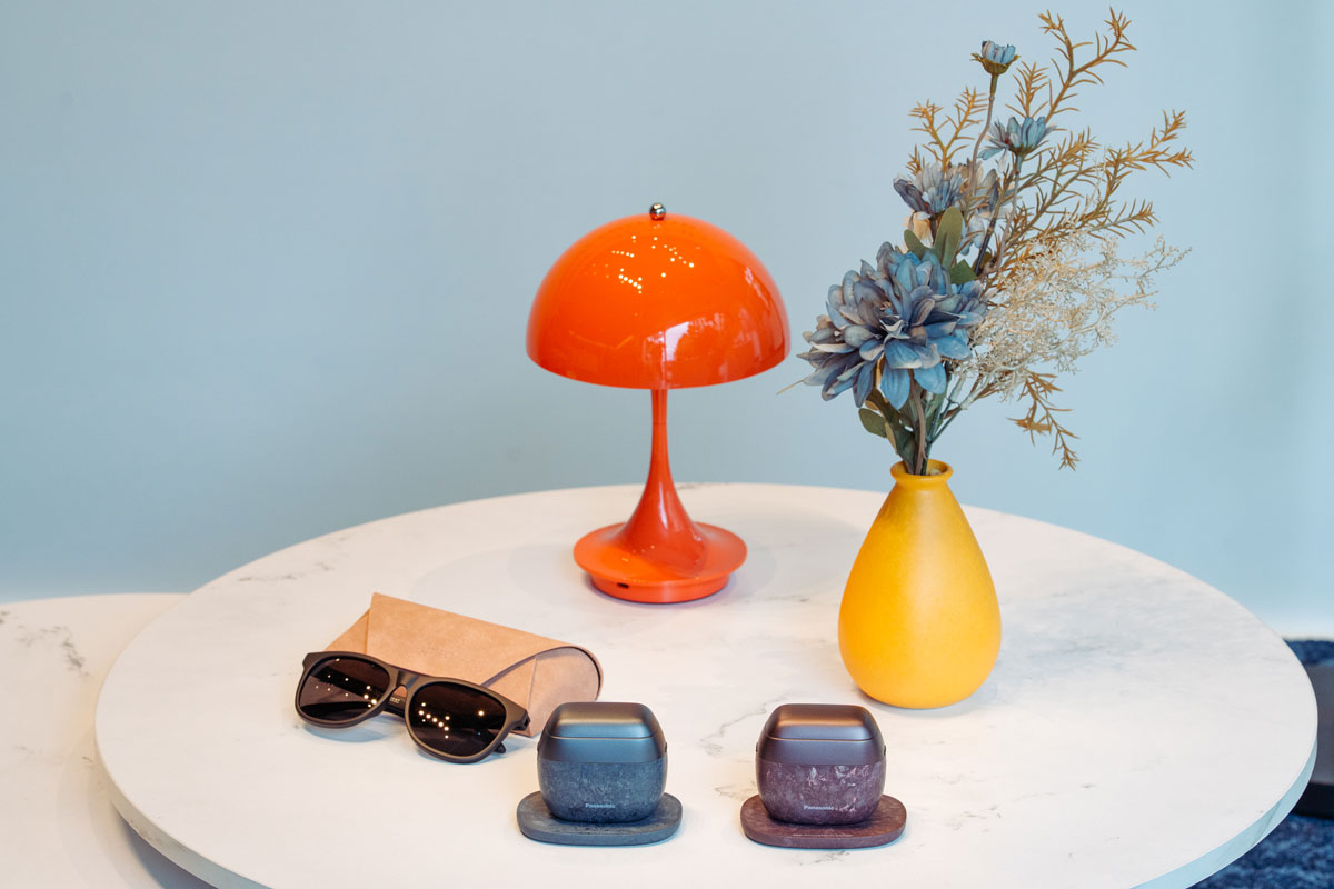 デスクに置かれたラムダッシュ パームイン