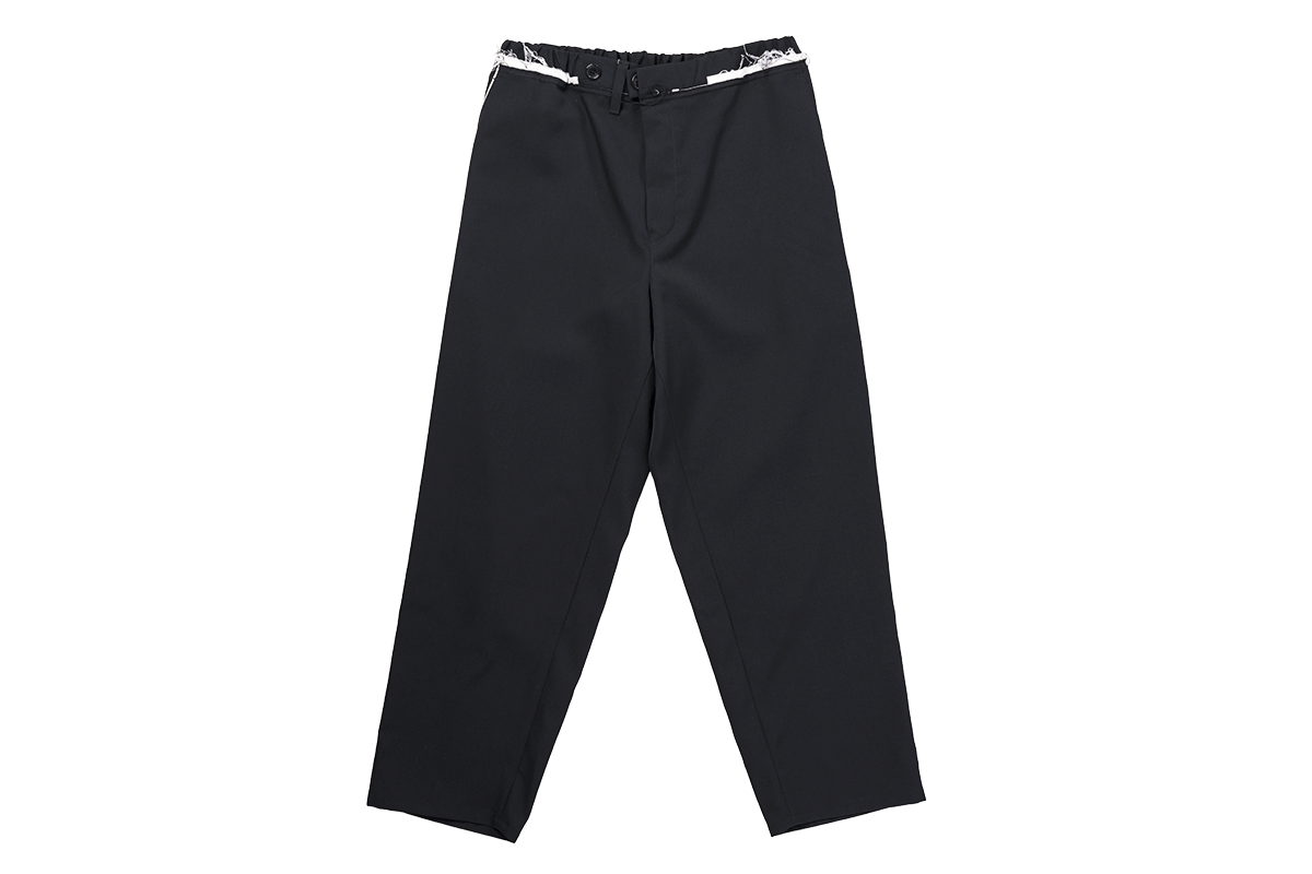 〈カミエル フォートヘンス〉 × 〈グラフペーパー〉のパンツ