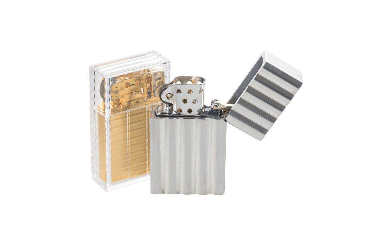 〈Tsubota pearl〉のオイルライター