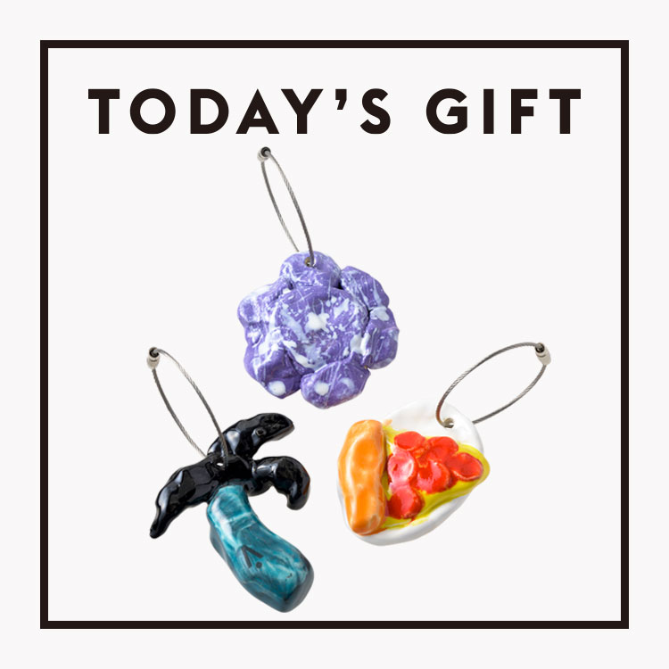 〈SOYU HI MOARU〉のチャーム