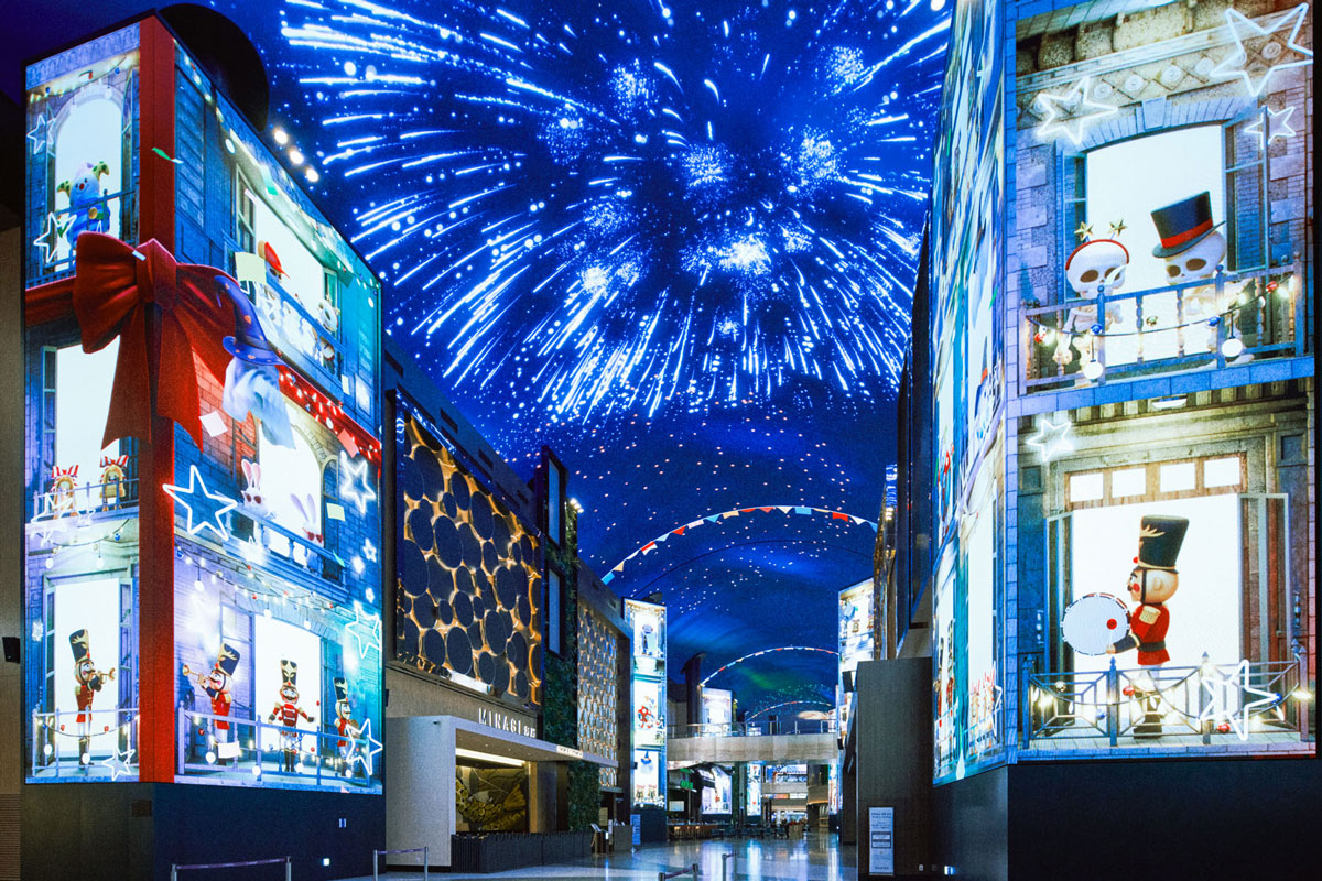 〈インスパイア カジノ〉入口のデジタルアート