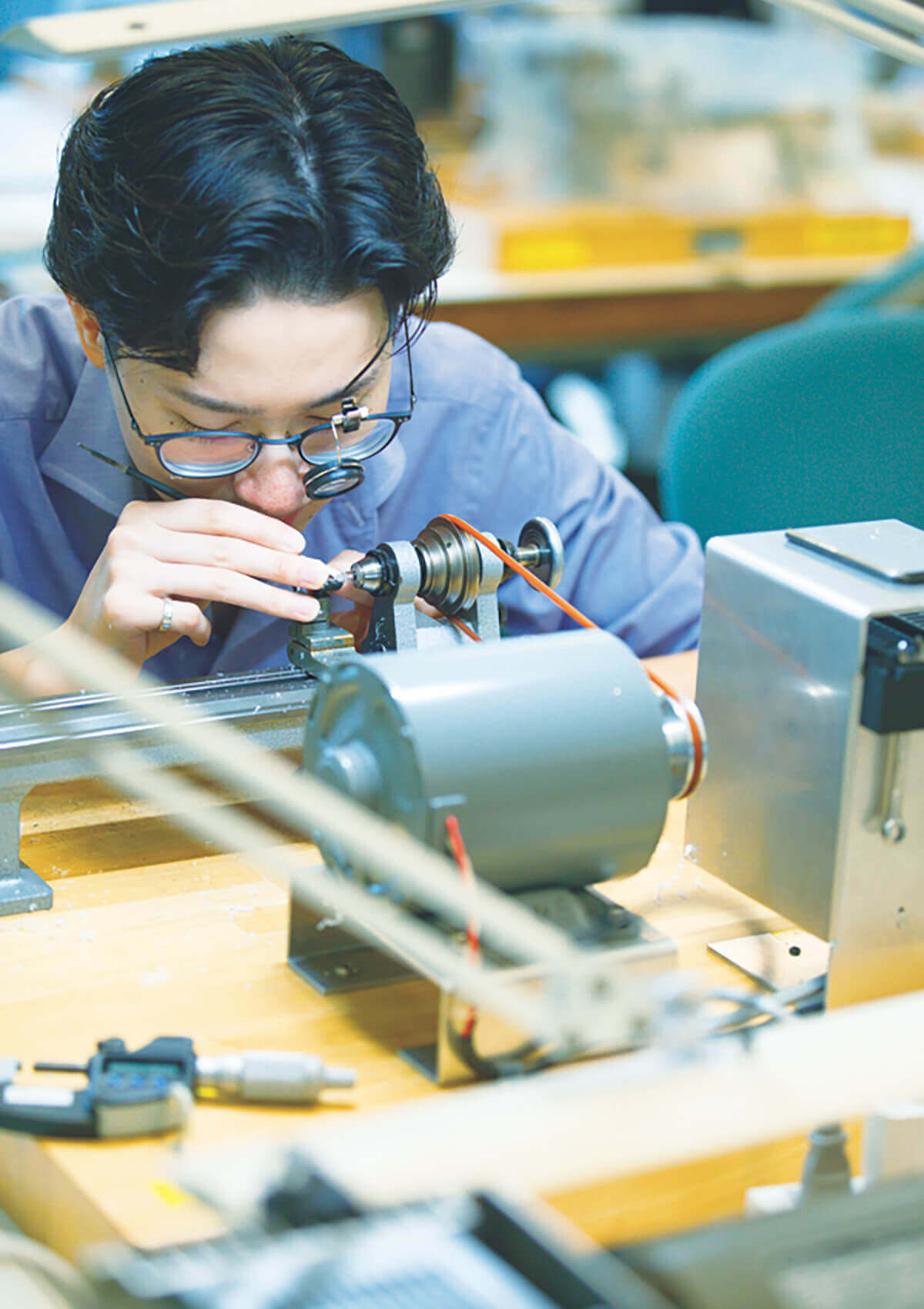 〈ヒコ・みづのジュエリーカレッジ〉ウォッチメーカーコースの授業風景