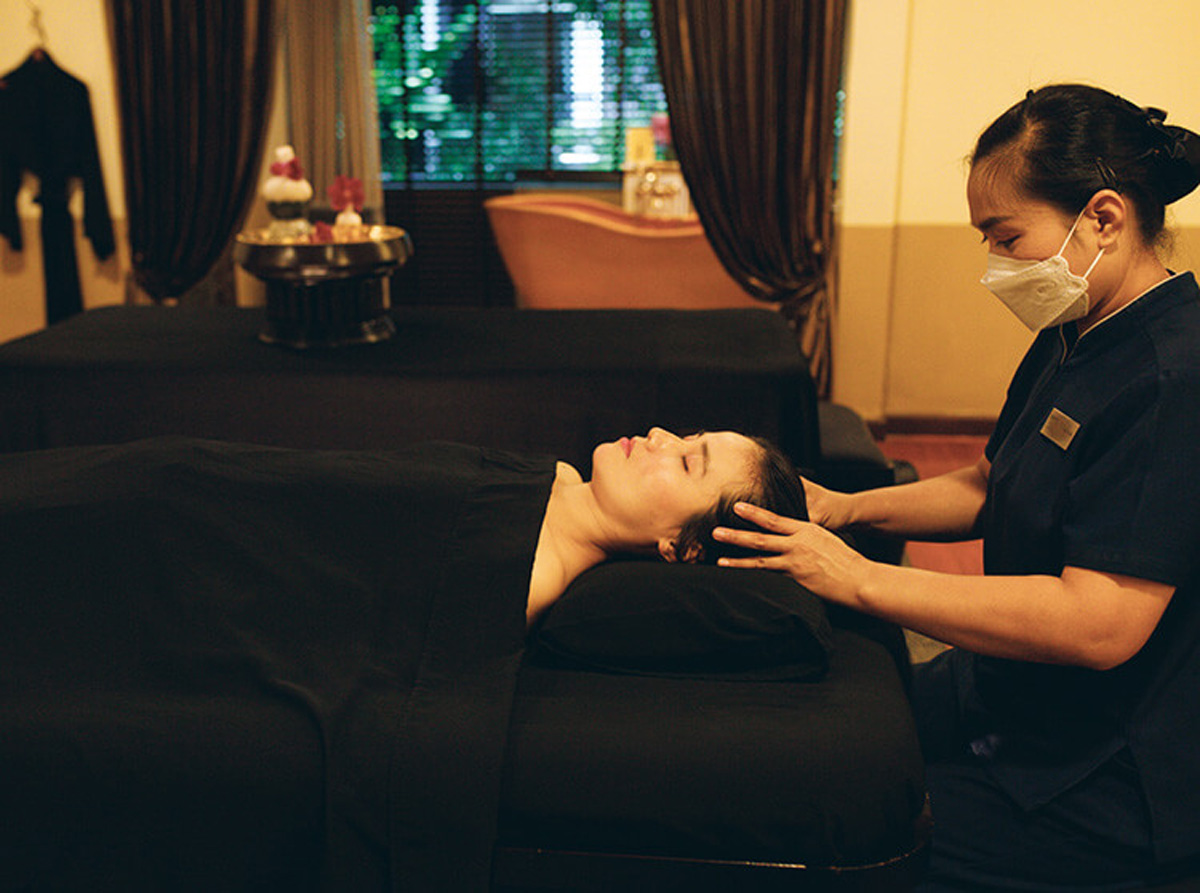 バンコク〈バワー・スパ・オン・ジ・エイト〉ヘッドスパの様子