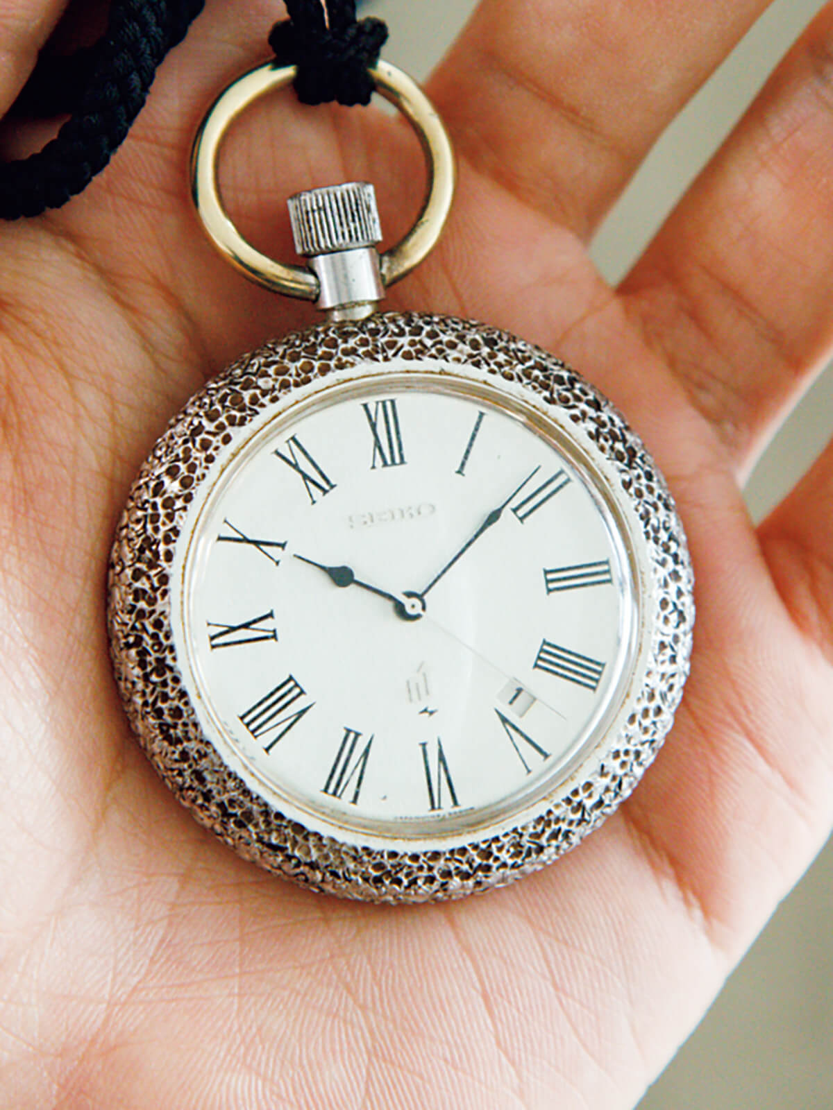 〈セイコー〉の70年代の電磁テンプの懐中時計