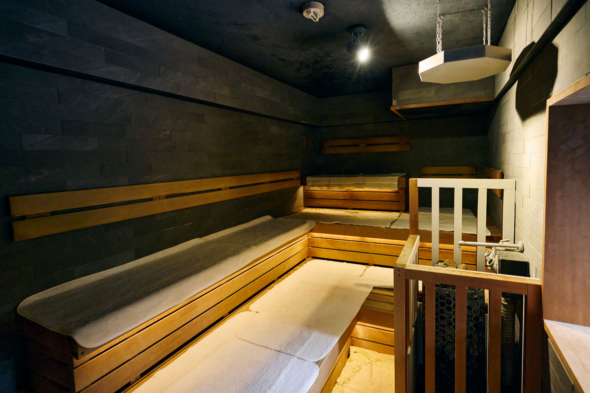 湯どんぶり 栄湯 男湯のサウナ室