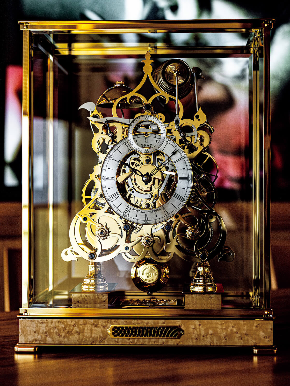 〈シンクレア・ハーディング〉の「スリートレイン・スケルトンクロック」