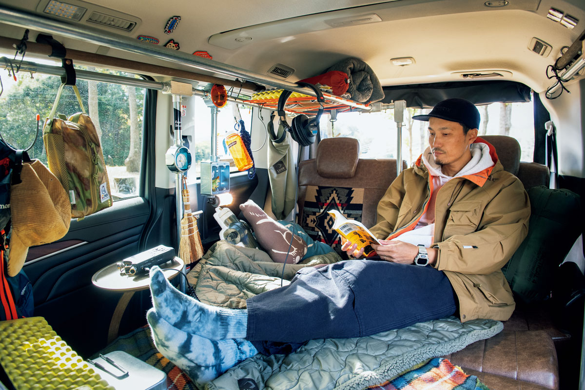 デリカD:5の車内と小濱潤平