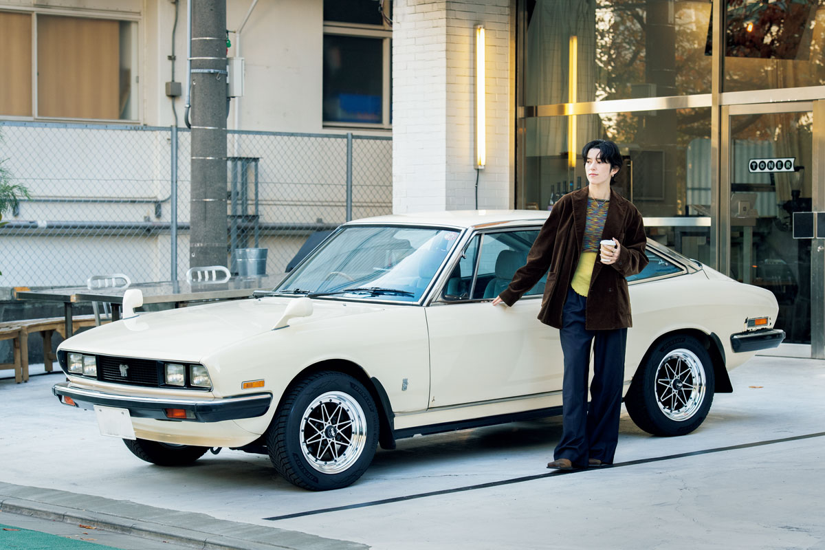 〈いすゞ〉117クーペと道木マヤ