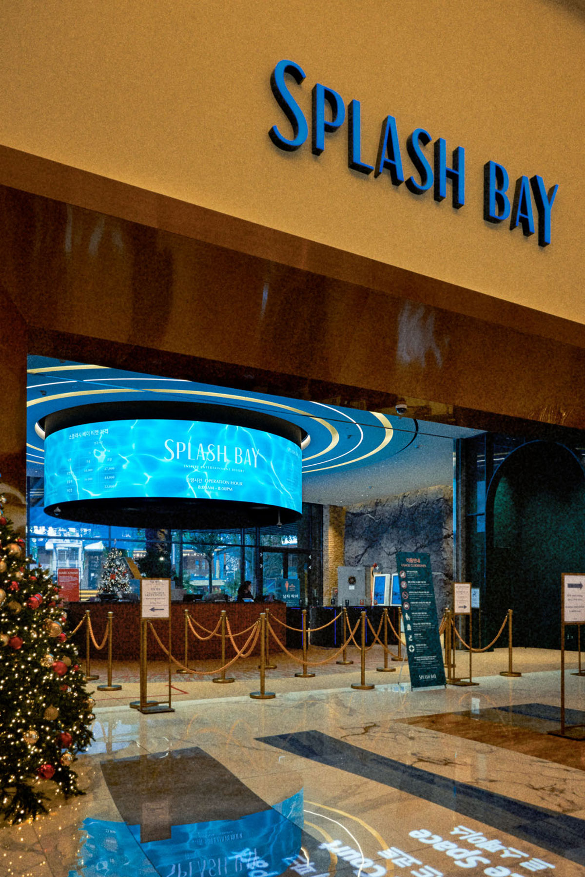 〈スプラッシュ ベイ〉外観