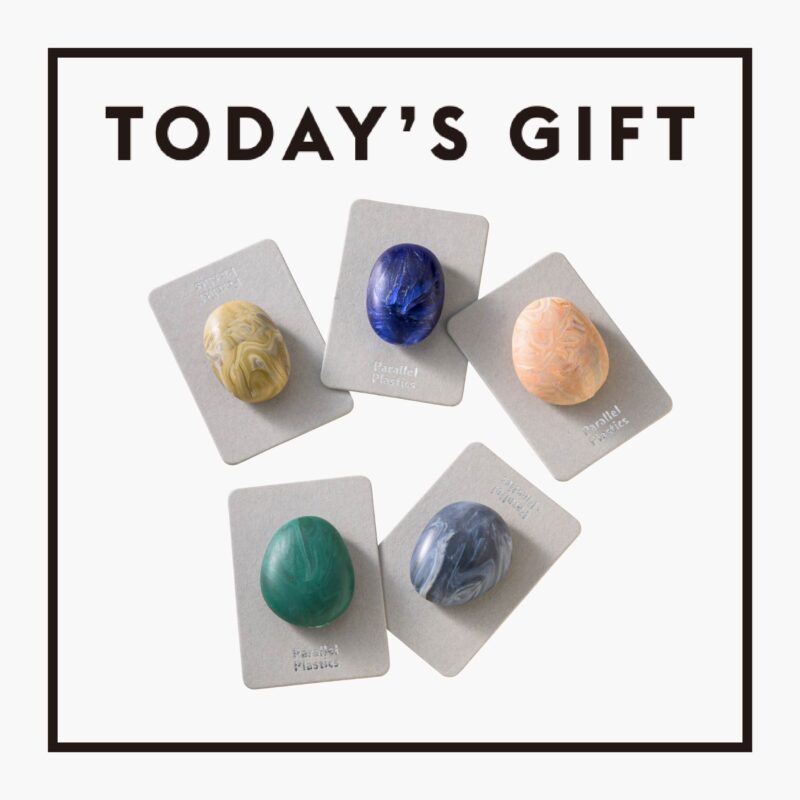 〈ParallelPlastics〉のマグネット