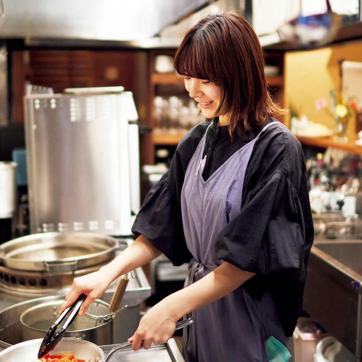 矢花さん。パティシエの経験もあり、ドルチェも得意。