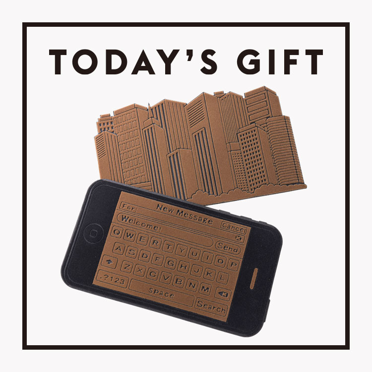 〈BALVI〉のドアマット