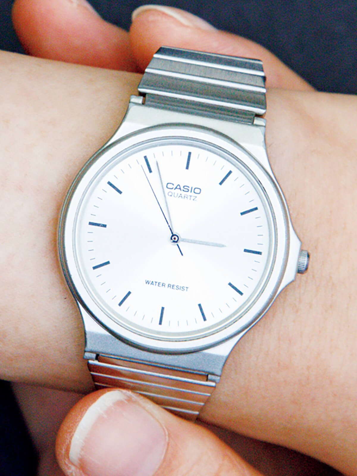 〈カシオ〉の時計