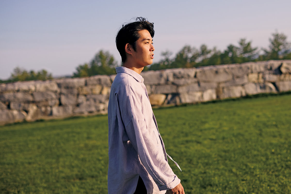 シンガーソングライター・折坂悠太