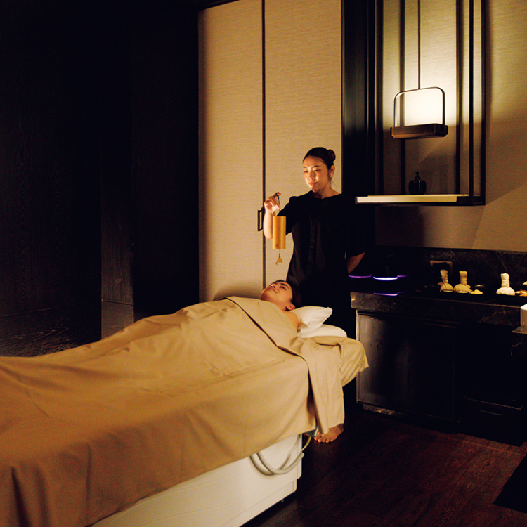 バンコク〈アウリガ〉施術の様子