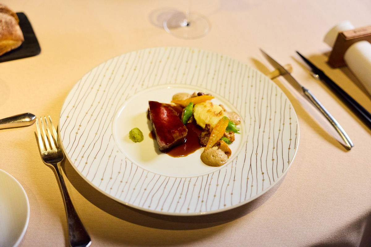 鹿児島県鹿屋の中山黒牛を使ったメイン料理