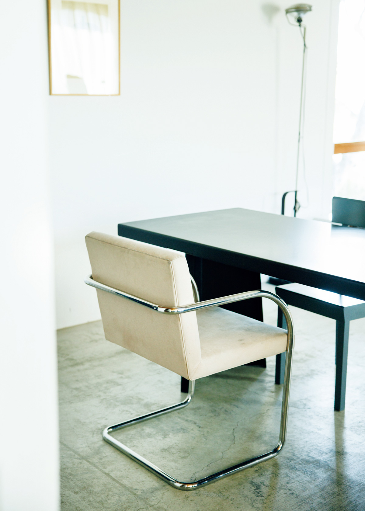 ミース・ファン・デル・ローエ《ブルーノチェア》