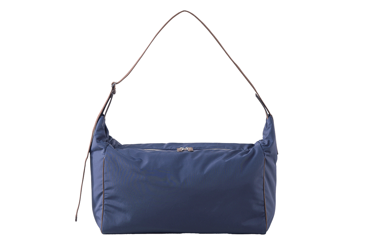 〈ザ・ロウ〉のバッグ