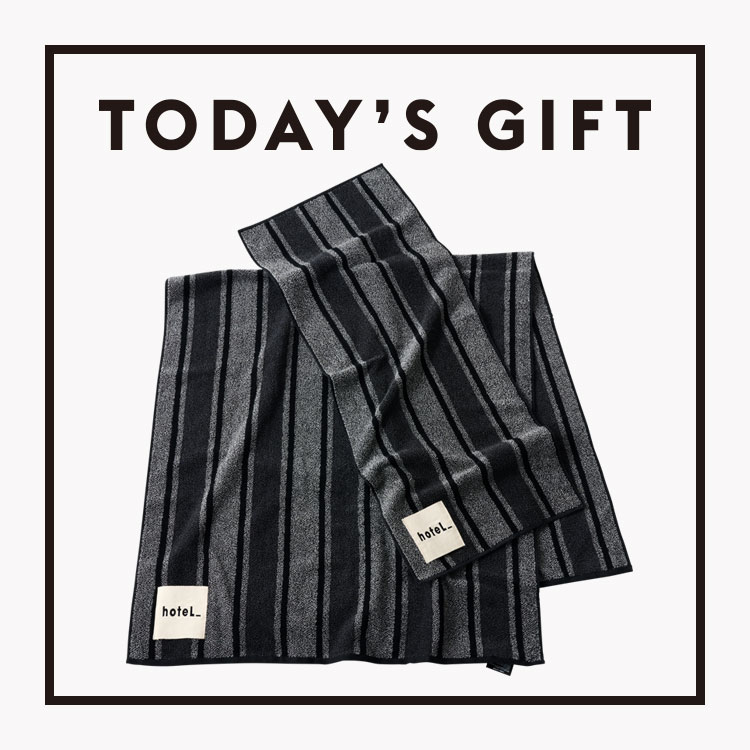 〈hotel_〉のタオル