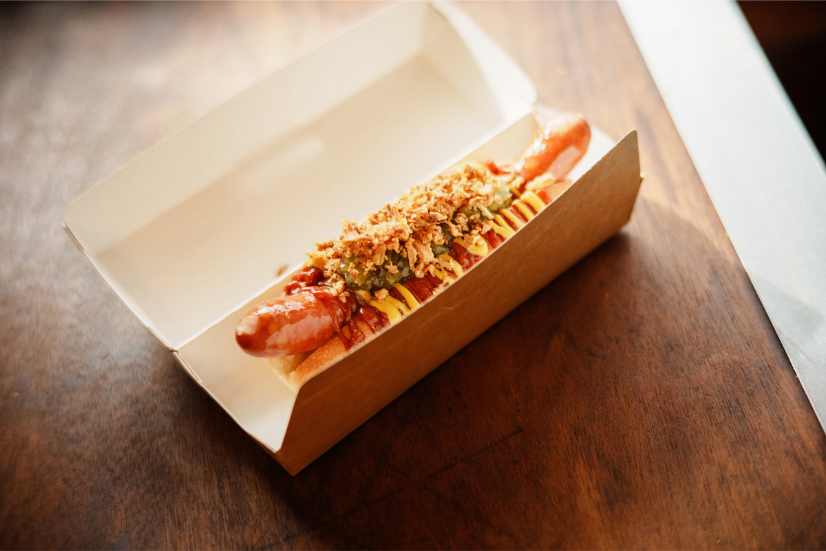 〈TESIO〉の「ウィーケンドッグ」1,000円