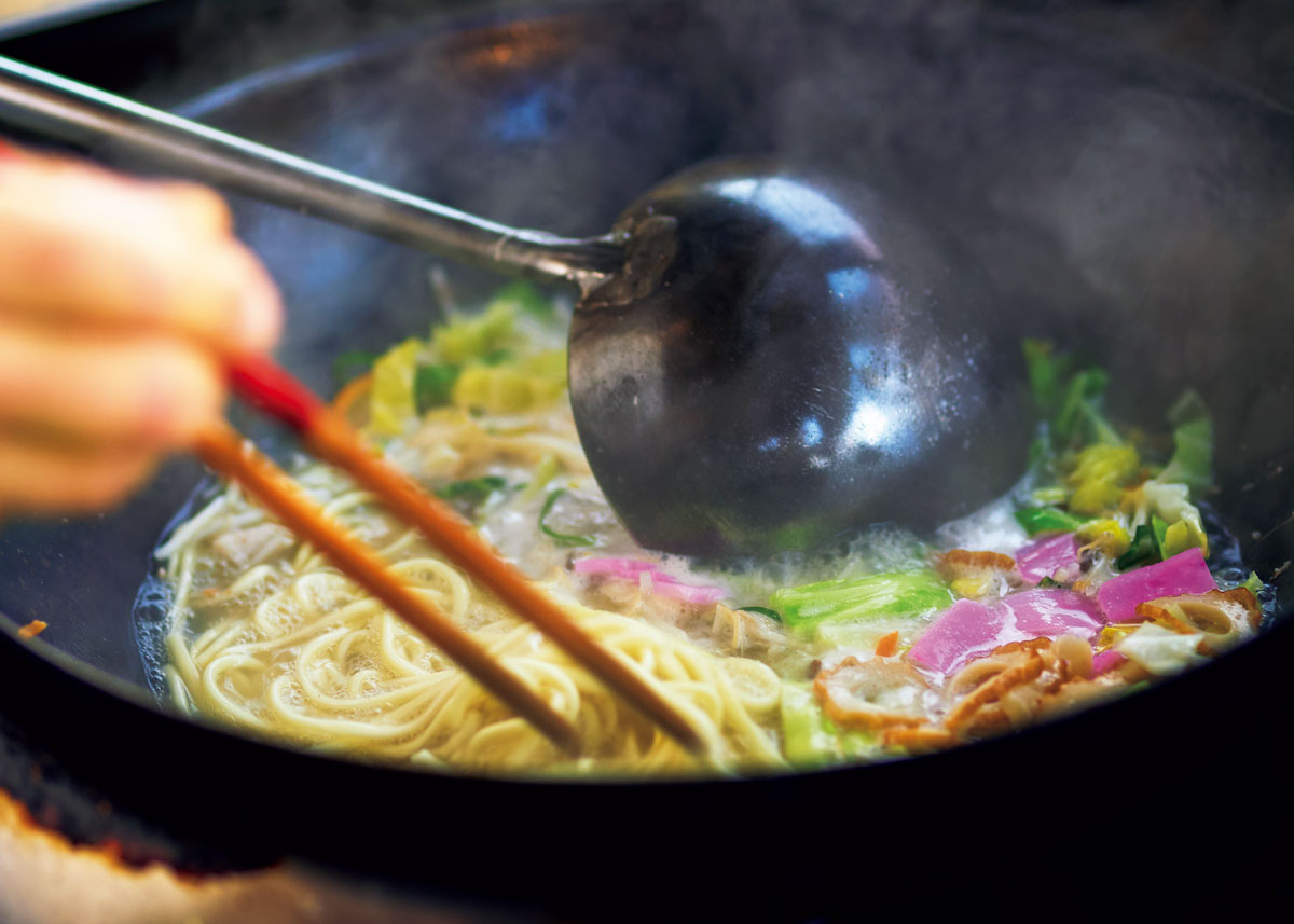 心のちゃんぽんを作る様子