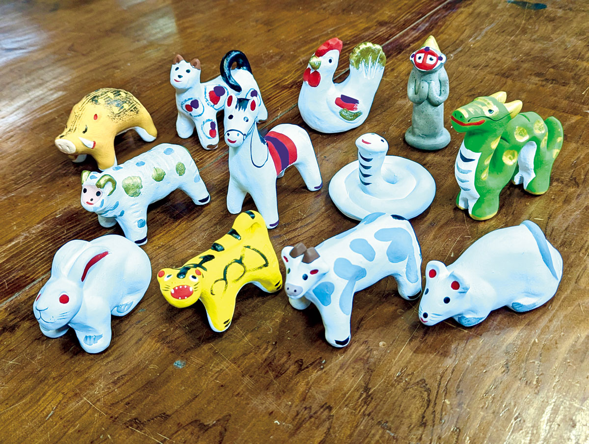 木葉猿窯元による十二支の土人形