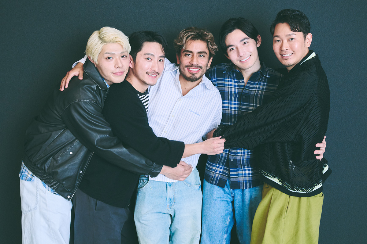 左から、トモアキさん、テホンさん、ウィリアムさん、イザヤさん、カズユキさん