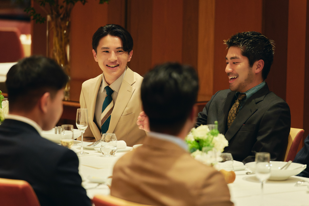 Netflix提供写真。談笑するヒロヤ