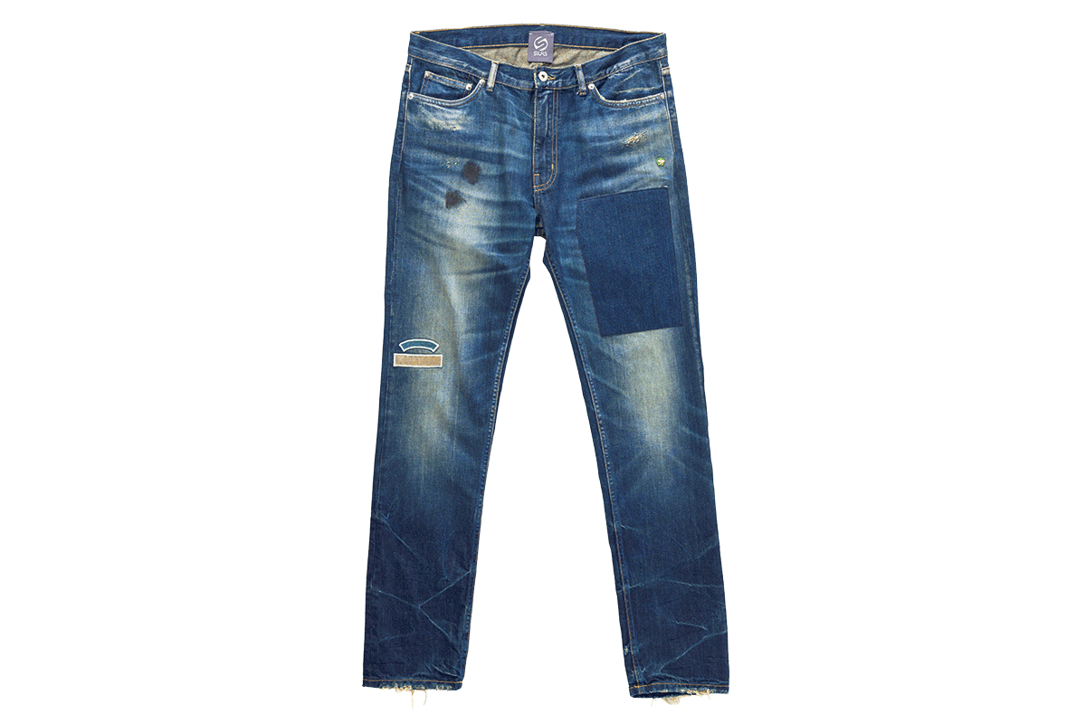 〈サイラス〉のジーンズ