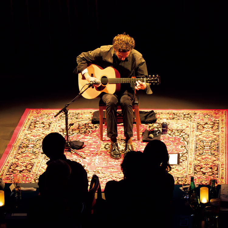 ジュリアン・ラージ