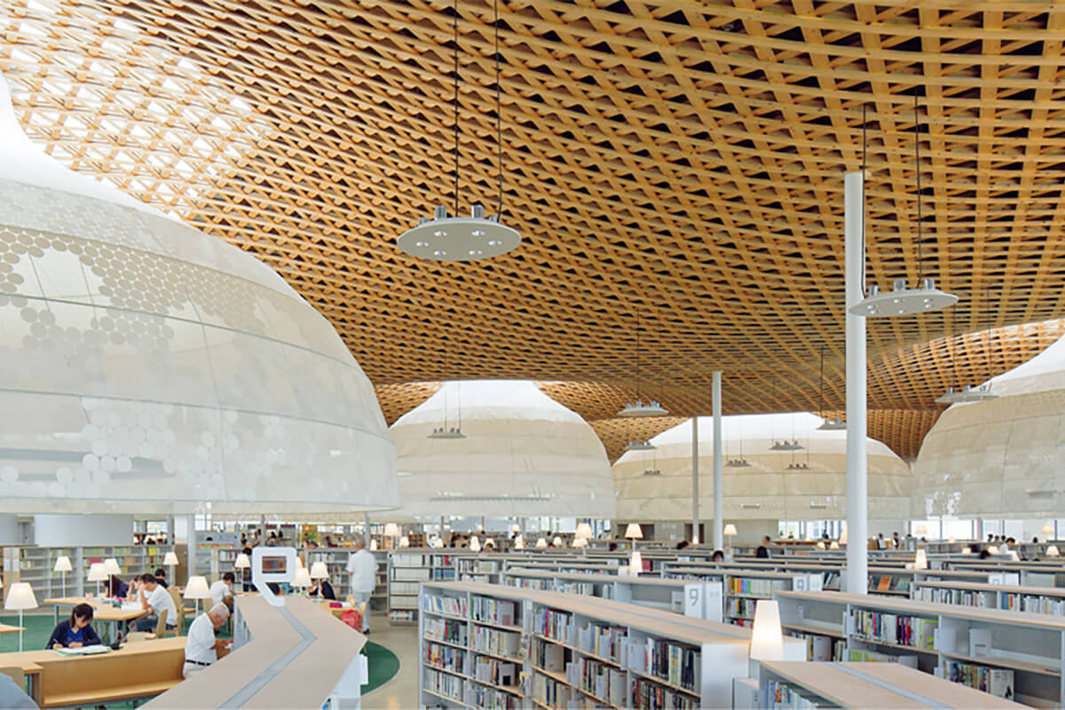 岐阜〈岐阜市立中央図書館〉内観