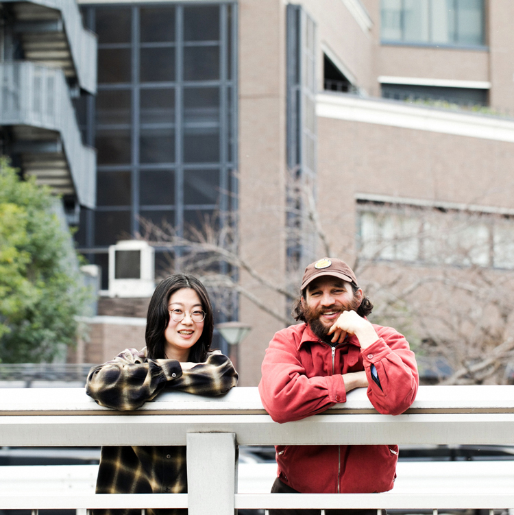 ジョシュ・サフディと山中瑶子