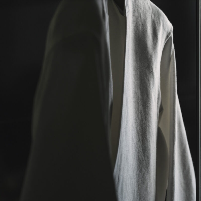 服は、時間の器である。〈HOSOO〉が初のメンズウェアライン〈HOSOO MEN〉を京都にオープン