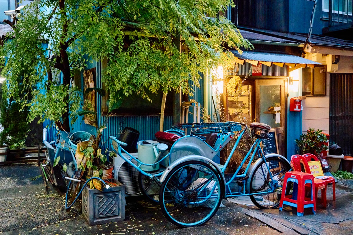 HANOI&HANOIの店前