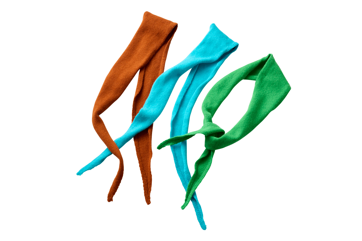 〈PURE CASHMERE NYC〉のニットスカーフ