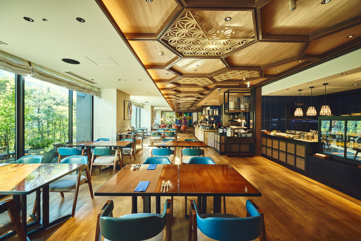 〈ホテルインディゴ箱根強羅〉