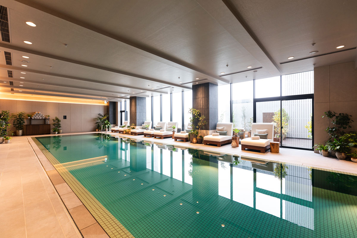 1 Hotel Tokyo インドアプール