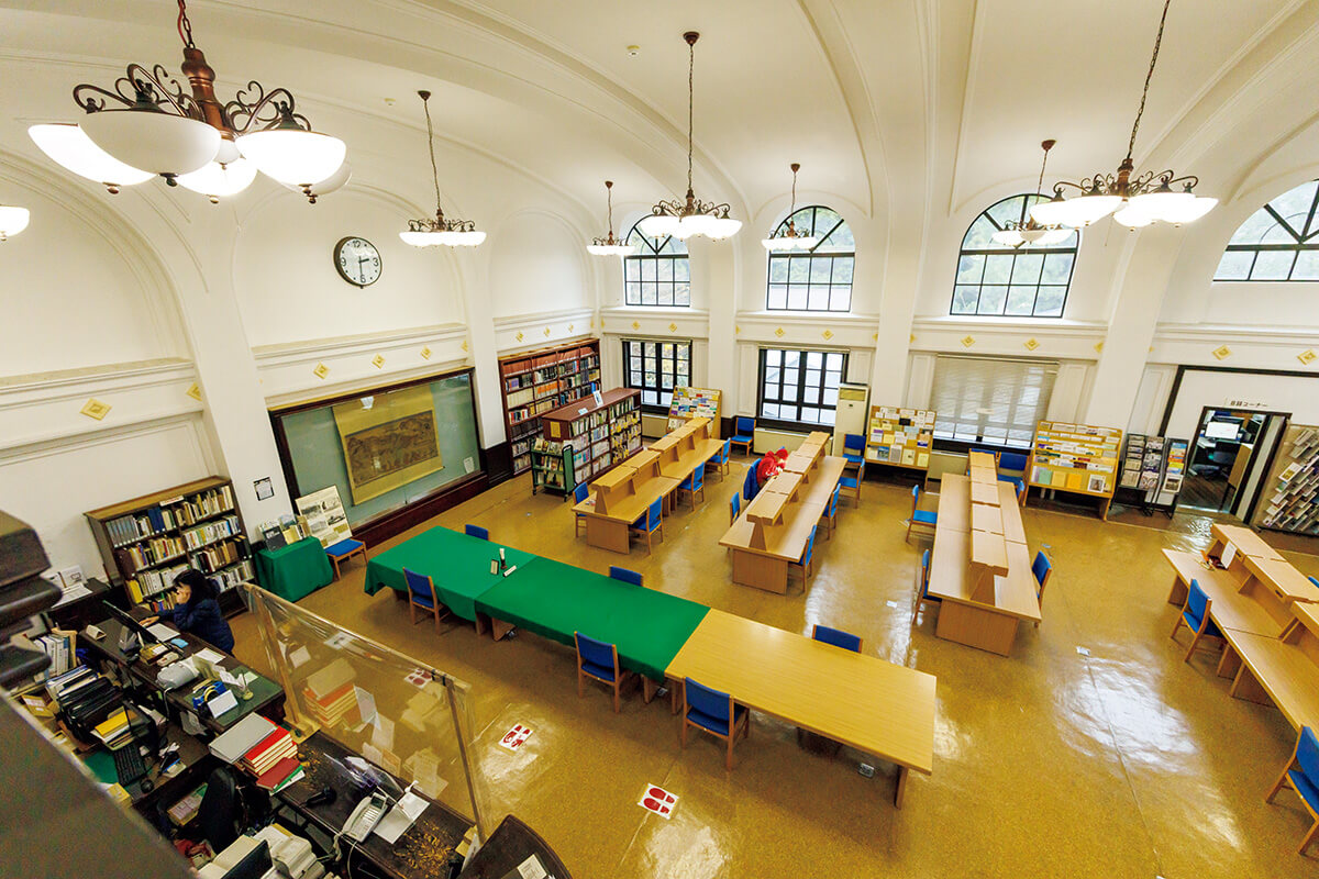 和歌山〈高野山大学図書館〉内観