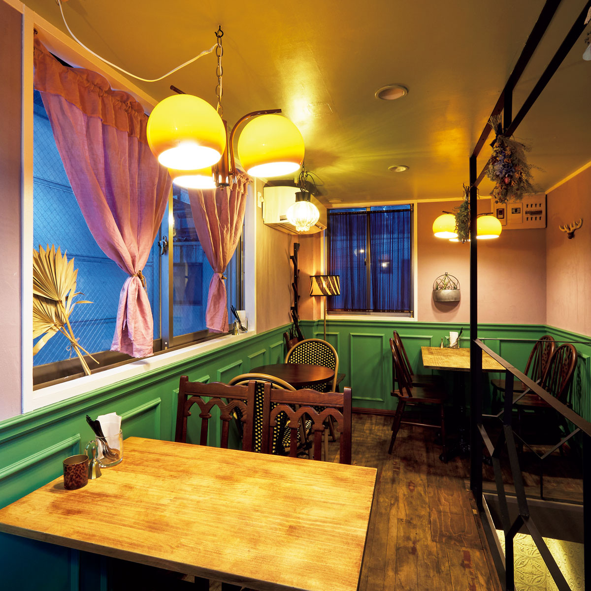 SPICE NERDの2階席