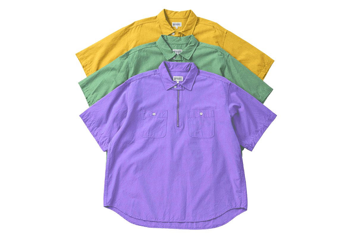 〈エンジニアド ガーメンツ ワーカデイ〉のシャンブレーシャツ