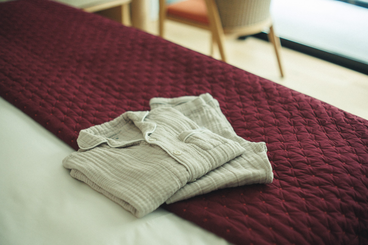 〈テンシャル〉とのコラボレーションで作られた機能性ナイトウェア。