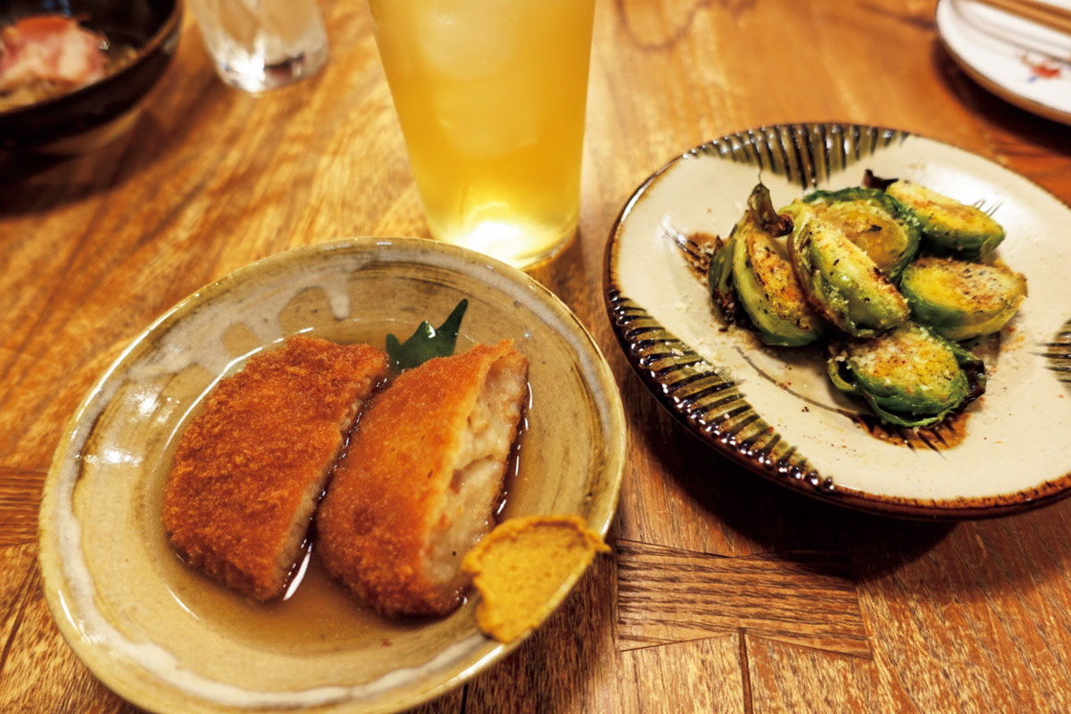 にこみと肴フニクリのおでんころっけと、芽キャベツの炭火焼き