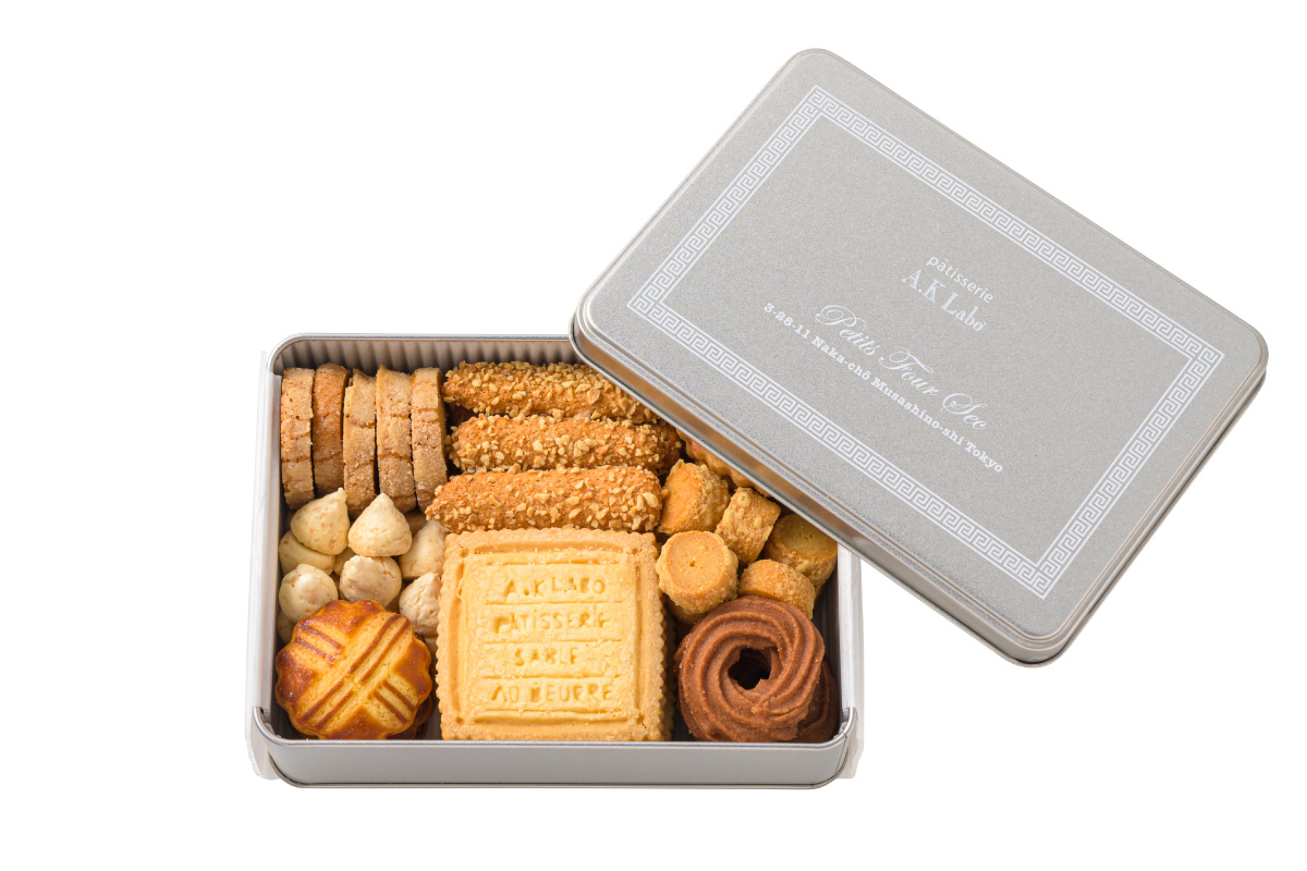 〈pâtisserie A.K Labo〉の定番のクッキー缶の中身