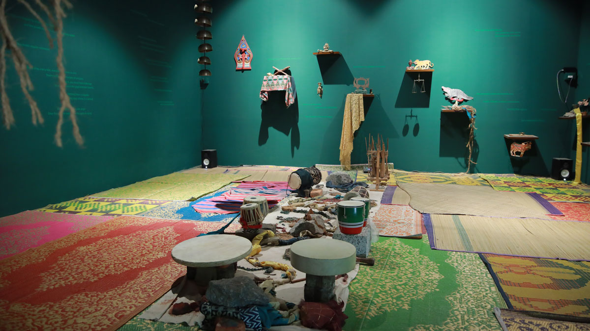 ザリーナ・ムハンマドの「Omens Drawn by Lightning」