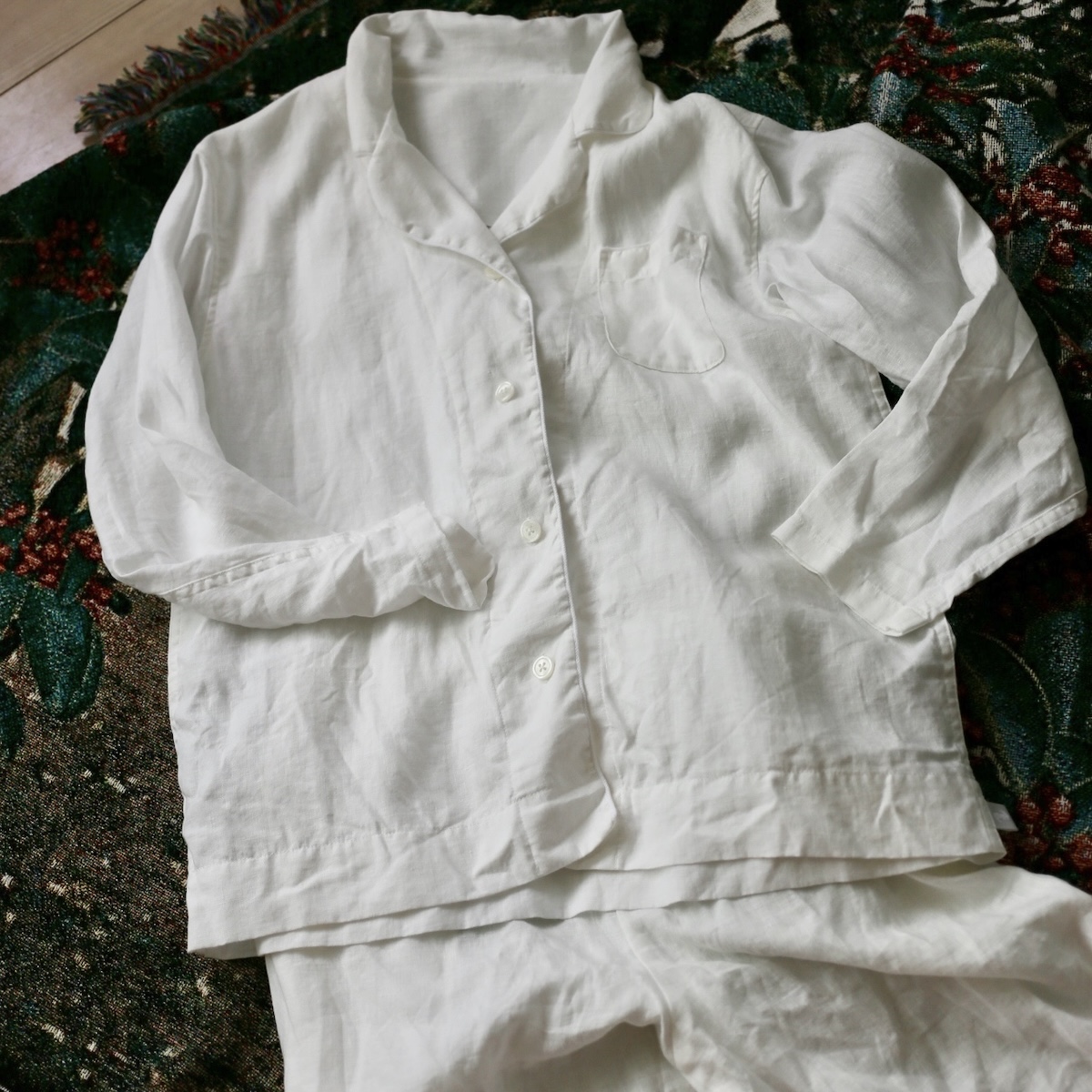 〈MOYOW〉のパジャマ