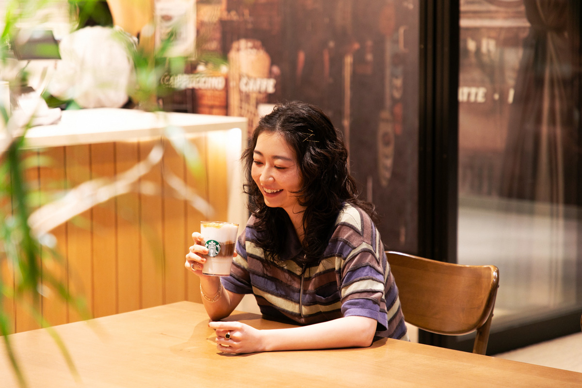 キャラメル・マキアートを飲む鈴木真海子