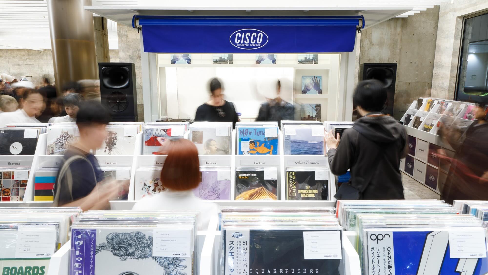 伝説のレコードショップ〈シスコ〉が銀座に復活。〈ジル サンダー〉が