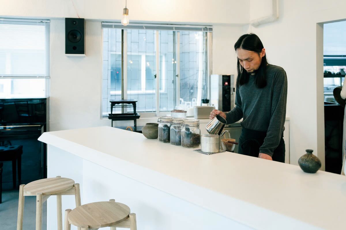 店主の清水さん