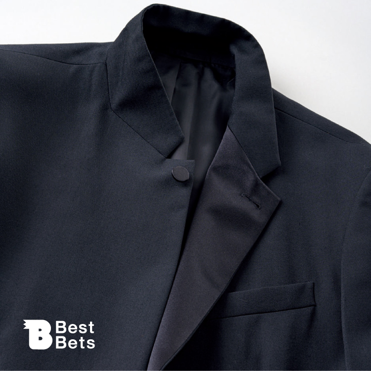 “着替えさせる”という発想がユニーク。〈LANVIN〉のタキシード：Brutus Best Bets