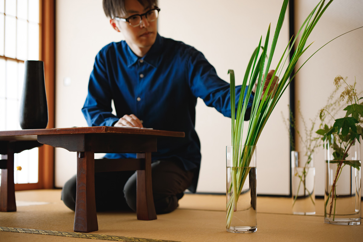 560 年の伝統と AI の共創。華道家・写真家 池坊専宗が語る、伴走者